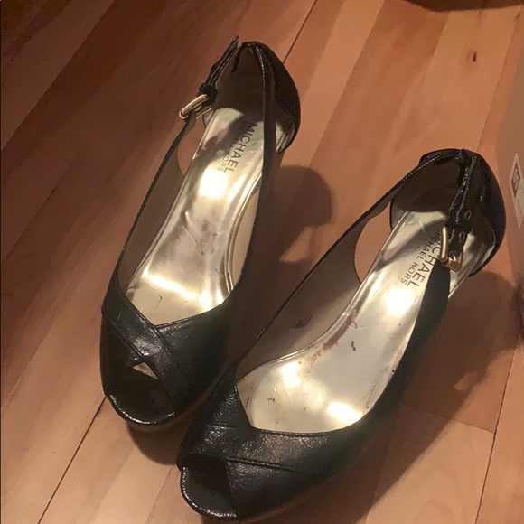 Michael kors wedges - Picture 3 of 3